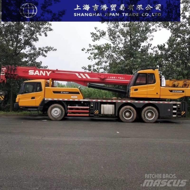 Sany STC 250 Mobile and all terrain cranes