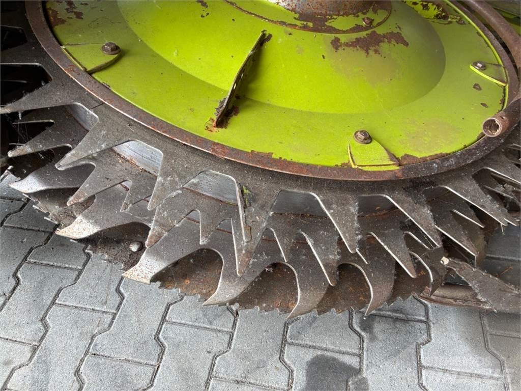 CLAAS Orbis 750 Farm Equipment - Others