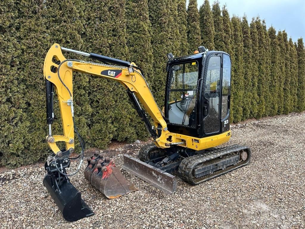 CAT 302.7 D CR Mini Excavators <7t (Mini Diggers)