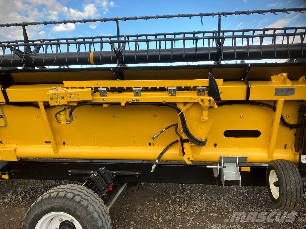 New Holland 40R Harvester Headers