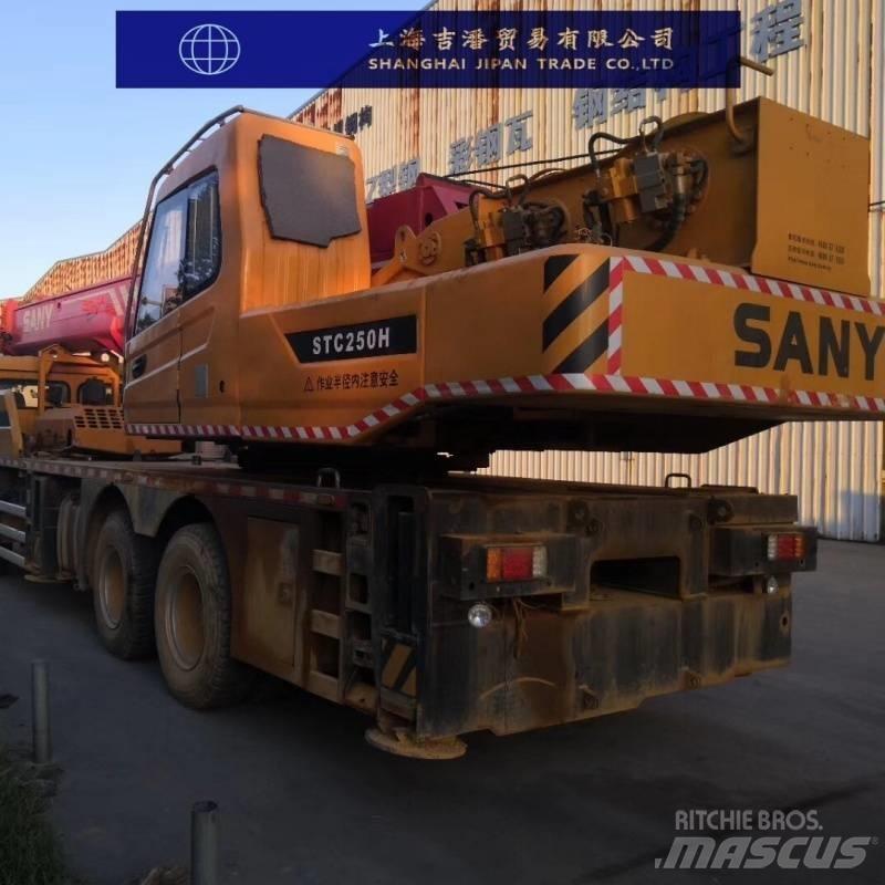 Sany STC 250 Mobile and all terrain cranes