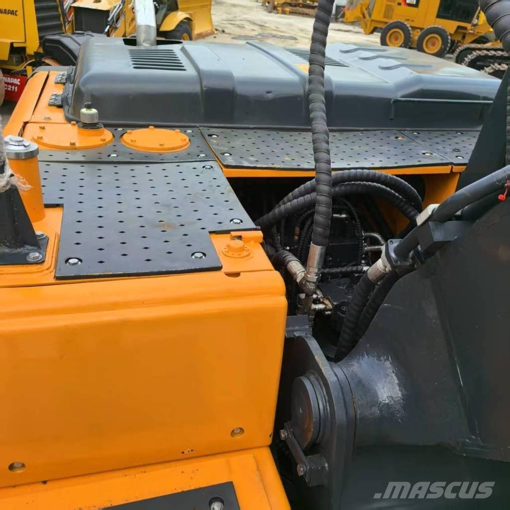 Hyundai r220lc-9s Mini excavators  7t - 12t