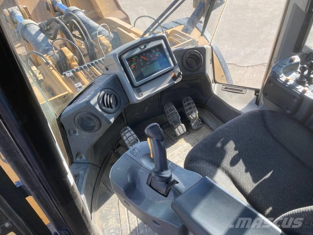 CAT 980M Wheel Loaders