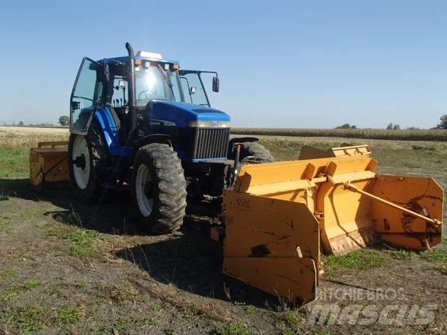 New Holland 8670 Tractors