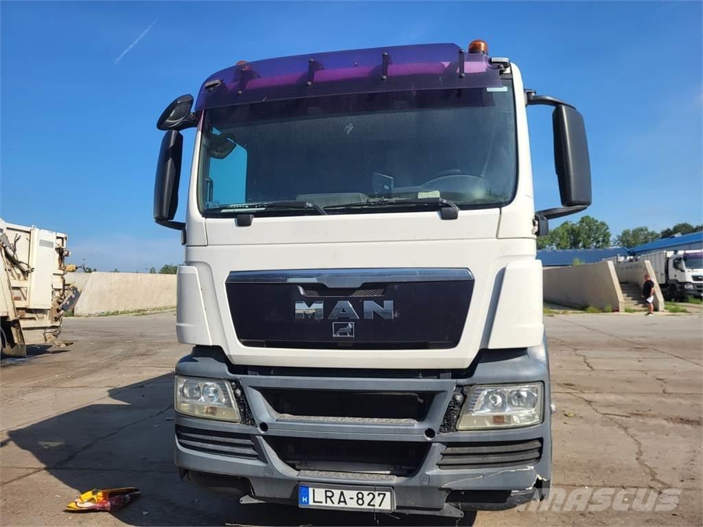 MAN TGS 28.320 6X2 Cab & Chassis Trucks