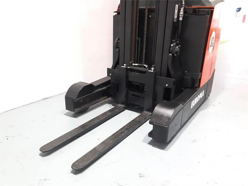 BT RRE 180 E Reach trucks