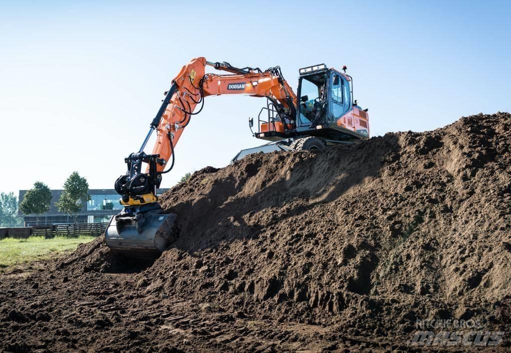 Develon DX160W-7 Wheeled Excavators