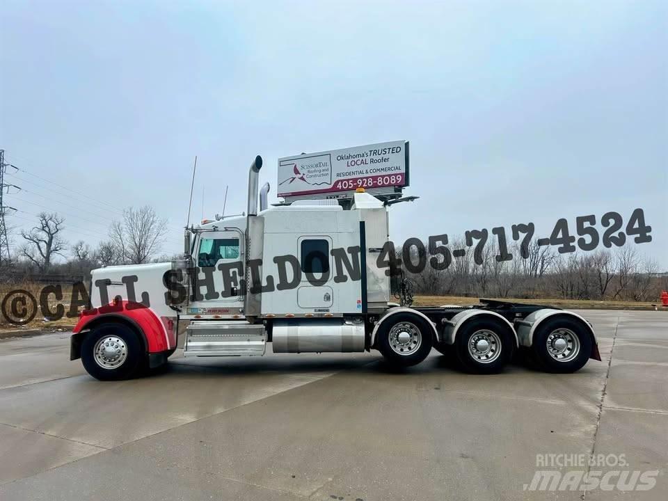 Kenworth W 900 Conventional Trucks / Tractor Trucks