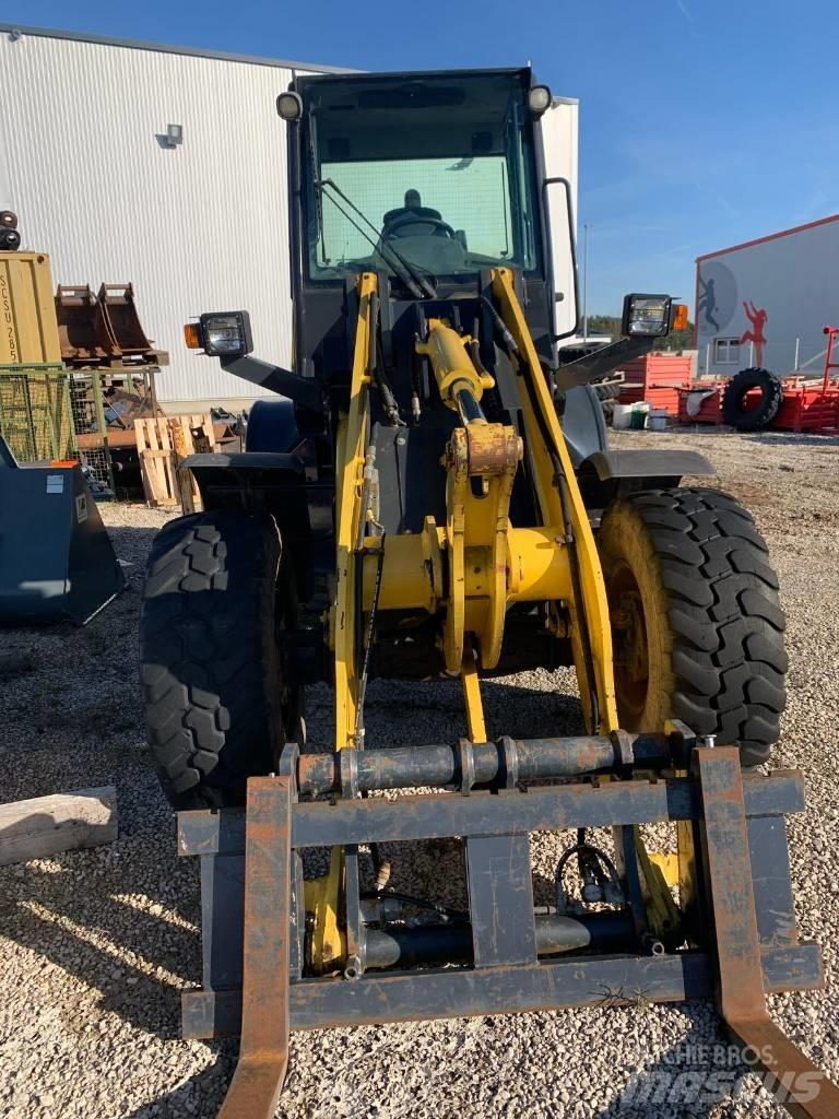 Komatsu WA 90-6 Wheel Loaders