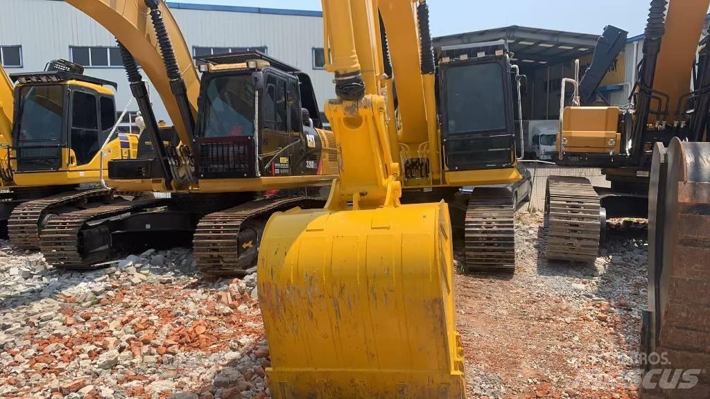 CAT PC200-8MO Crawler Excavators