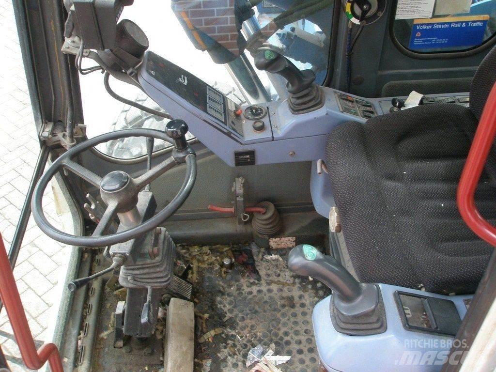 Atlas 1404 Wheeled Excavators