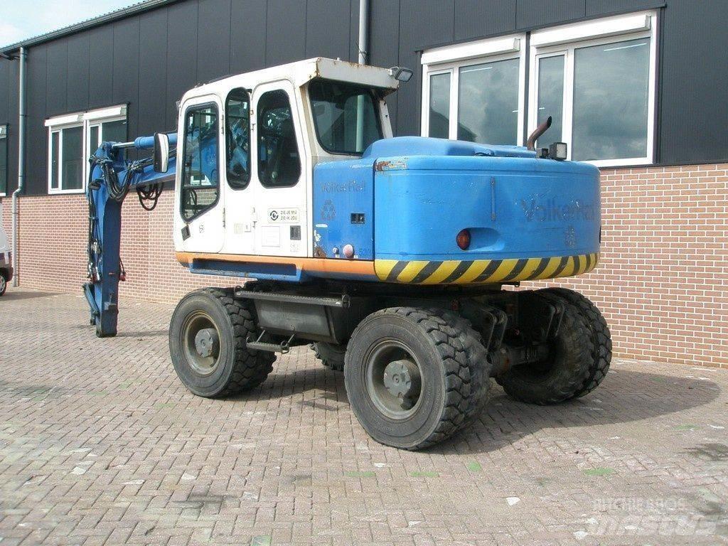 Atlas 1404 Wheeled Excavators