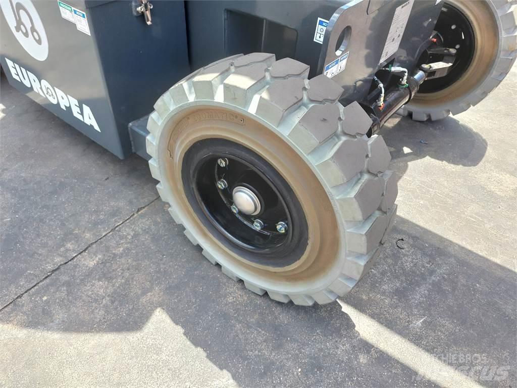 Haulotte HA12IP Articulated boom lifts