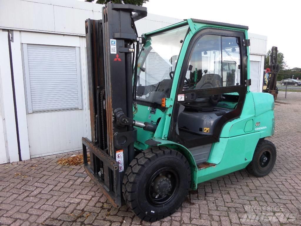Mitsubishi FD45NT Diesel Forklifts