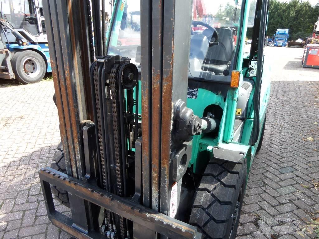 Mitsubishi FD45NT Diesel Forklifts