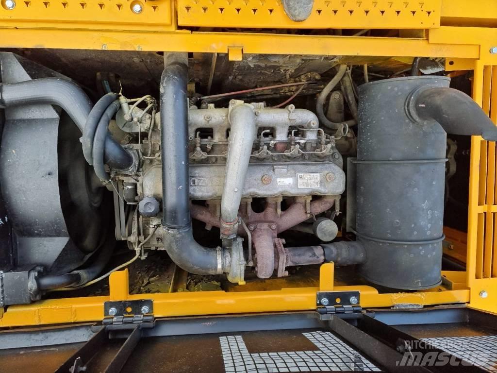 JCB JS 220 LC Crawler Excavators