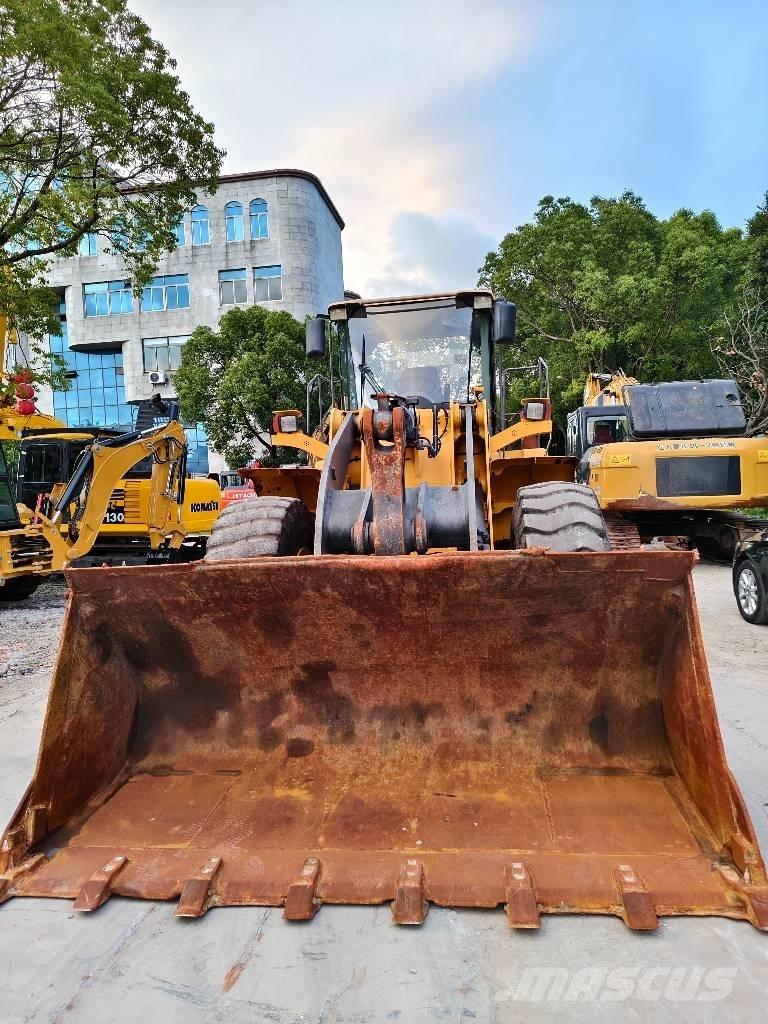 Volvo L 120 Wheel Loaders