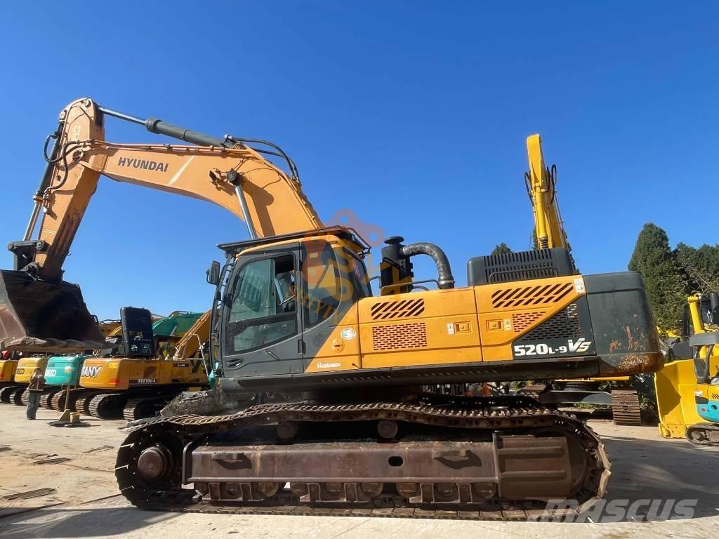 Hyundai Robex 520 VS Crawler Excavators