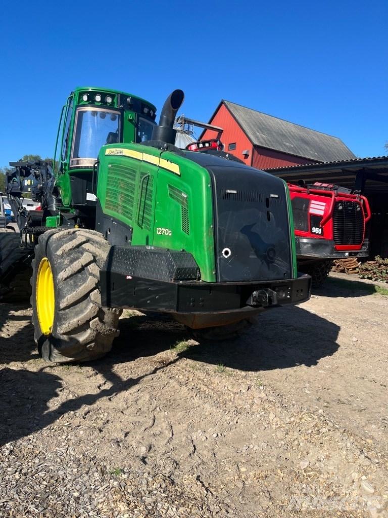 John Deere 1270 G Harvesters