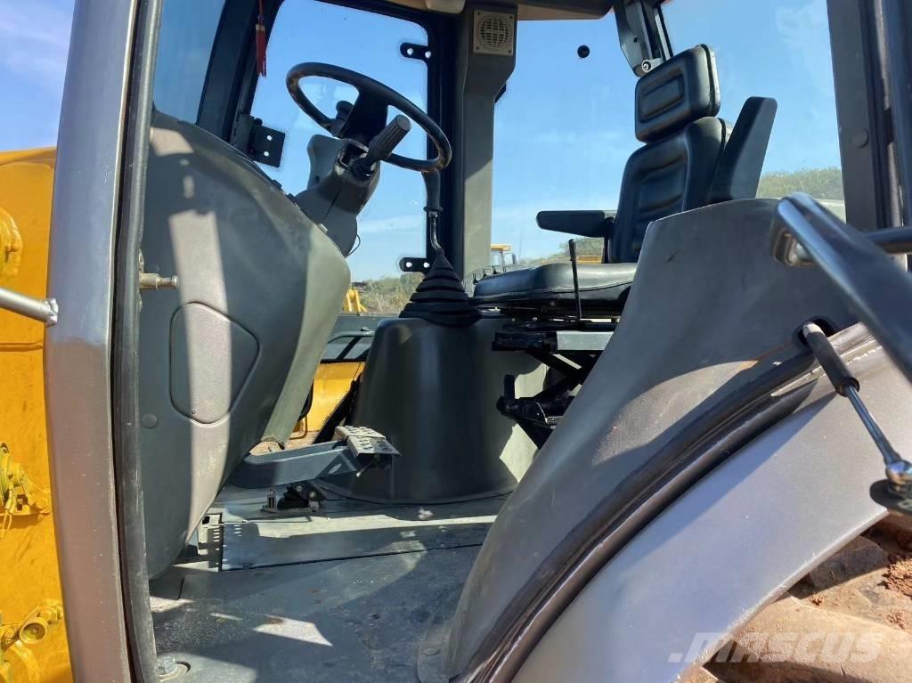 JCB 3CX Backhoe Loaders