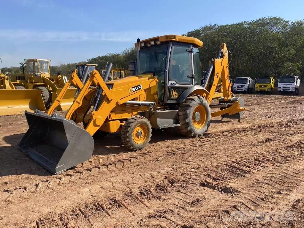 JCB 3CX Backhoe Loaders