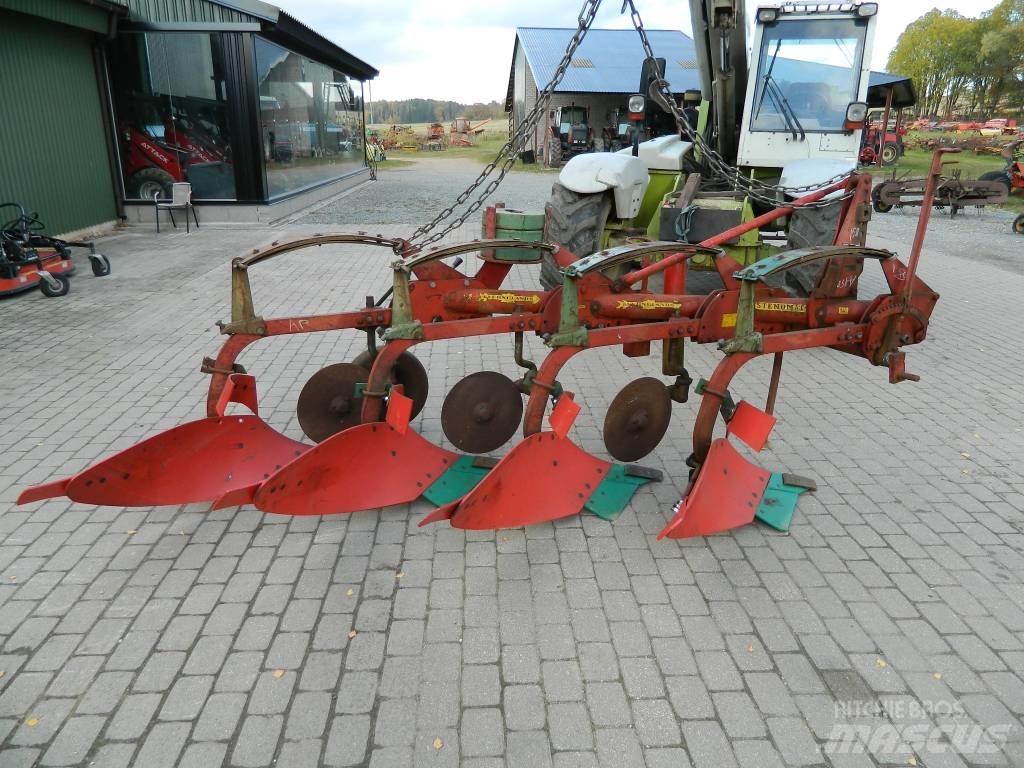 Kverneland 4 Plows