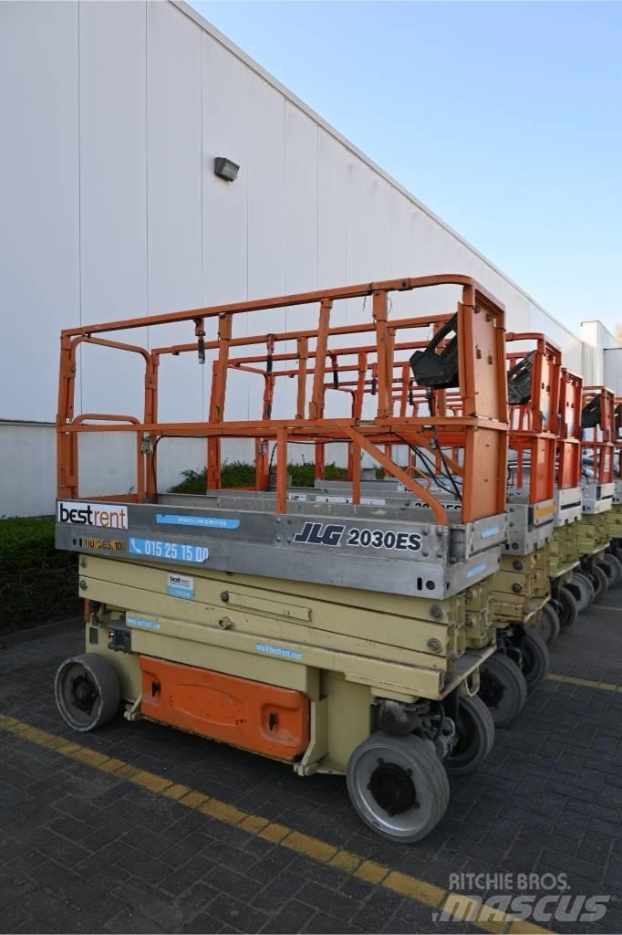 JLG 2030 ES Scissor Lifts