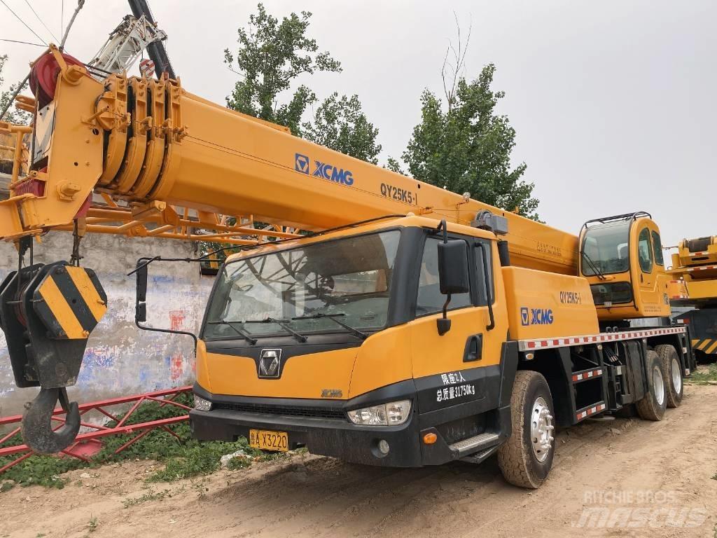 XCMG XCT 25 Mobile and all terrain cranes