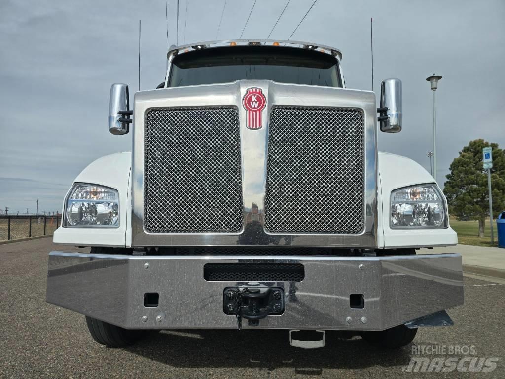 Kenworth T 880 Dump Trucks