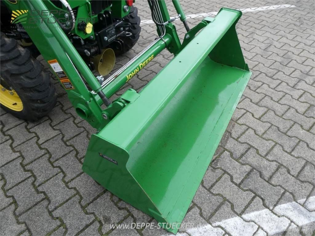 John Deere 3038E Compact tractors