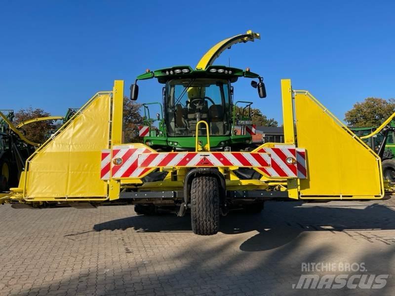 John Deere 8500 Forage Harvester