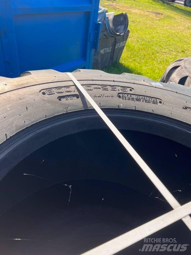 Tianli 800/40-26,5 Tires, wheels and rims