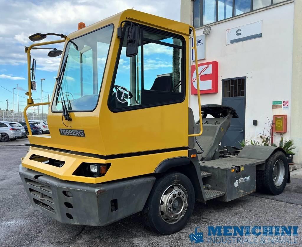 Terberg YT 182 Shunt Trucks