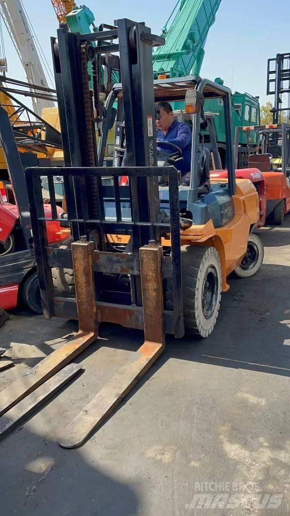 Toyota 5 Ton Diesel Forklifts