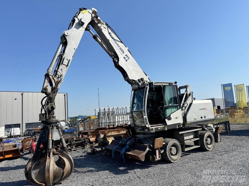 Sennebogen 818 Waste / Industry Handlers