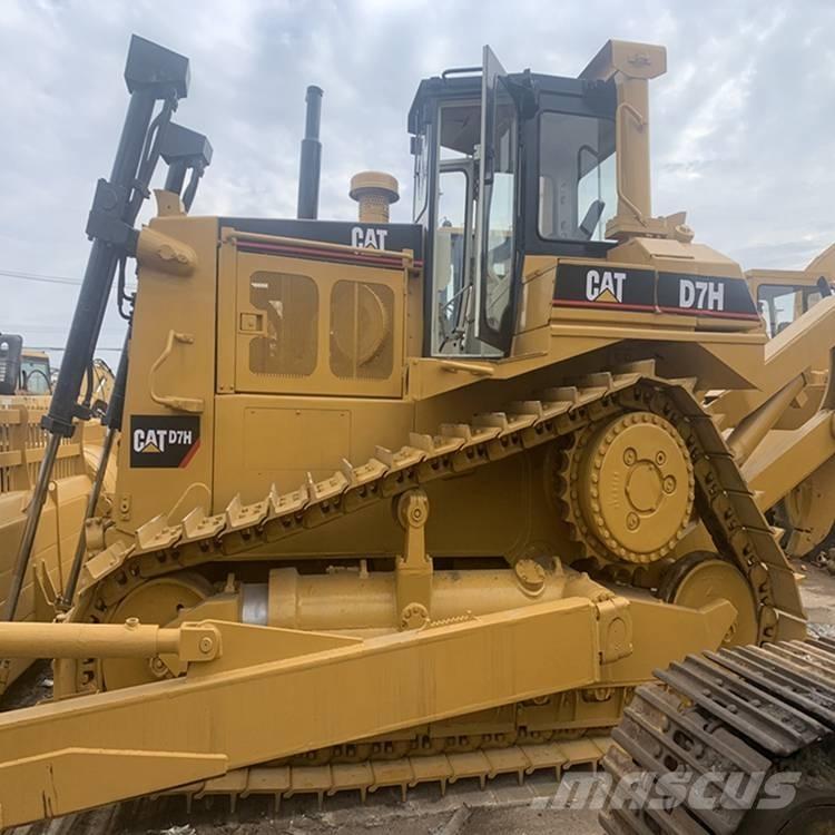CAT D7H Crawler dozers