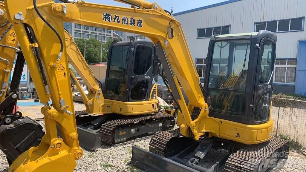 Komatsu PC 40 Crawler Excavators
