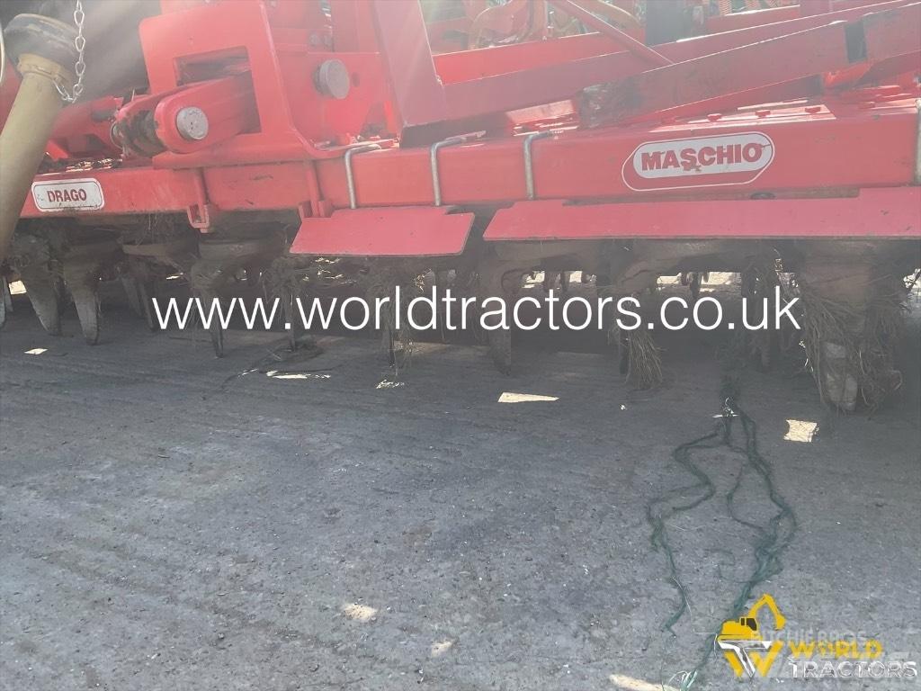 Kverneland DA Power harrows and rototillers