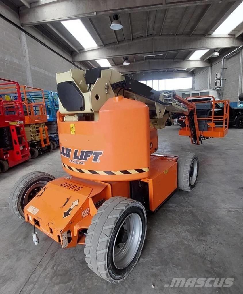 JLG E 450 AJ Articulated boom lifts