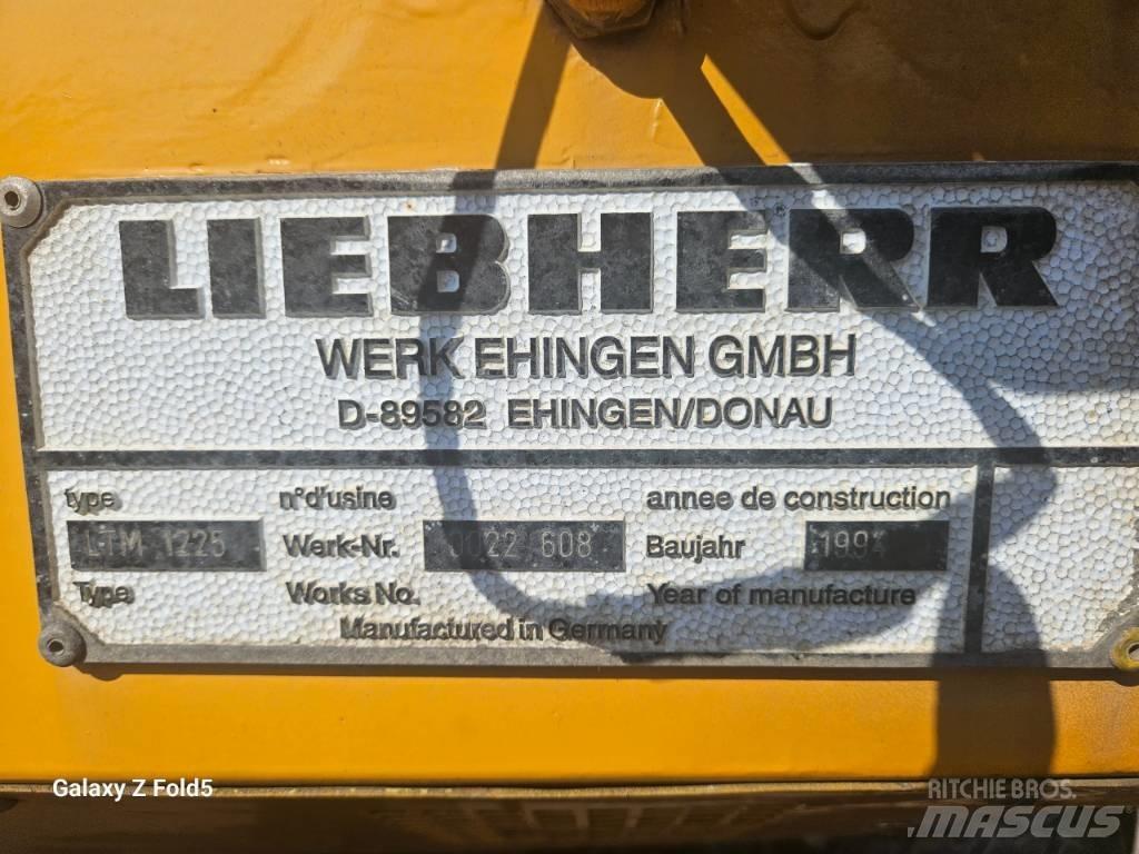 Liebherr LTM1225 Mobile and all terrain cranes
