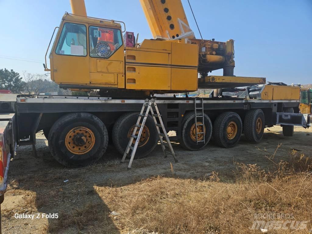 Liebherr LTM1225 Mobile and all terrain cranes