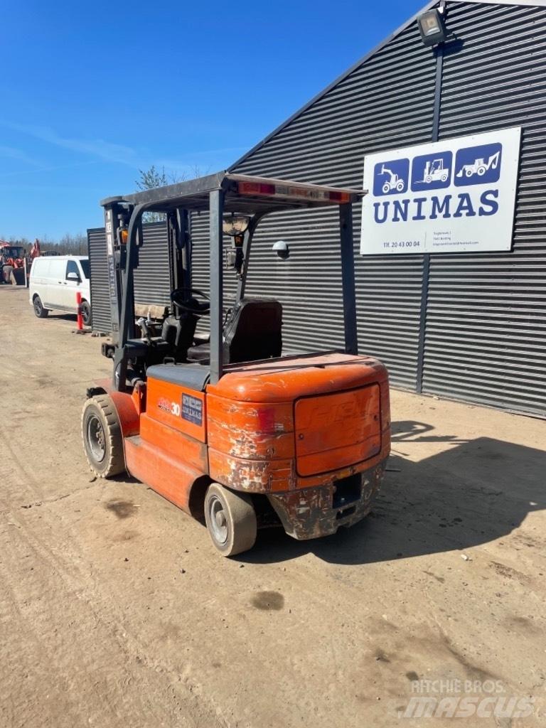 Heli CD30 Electric Forklifts