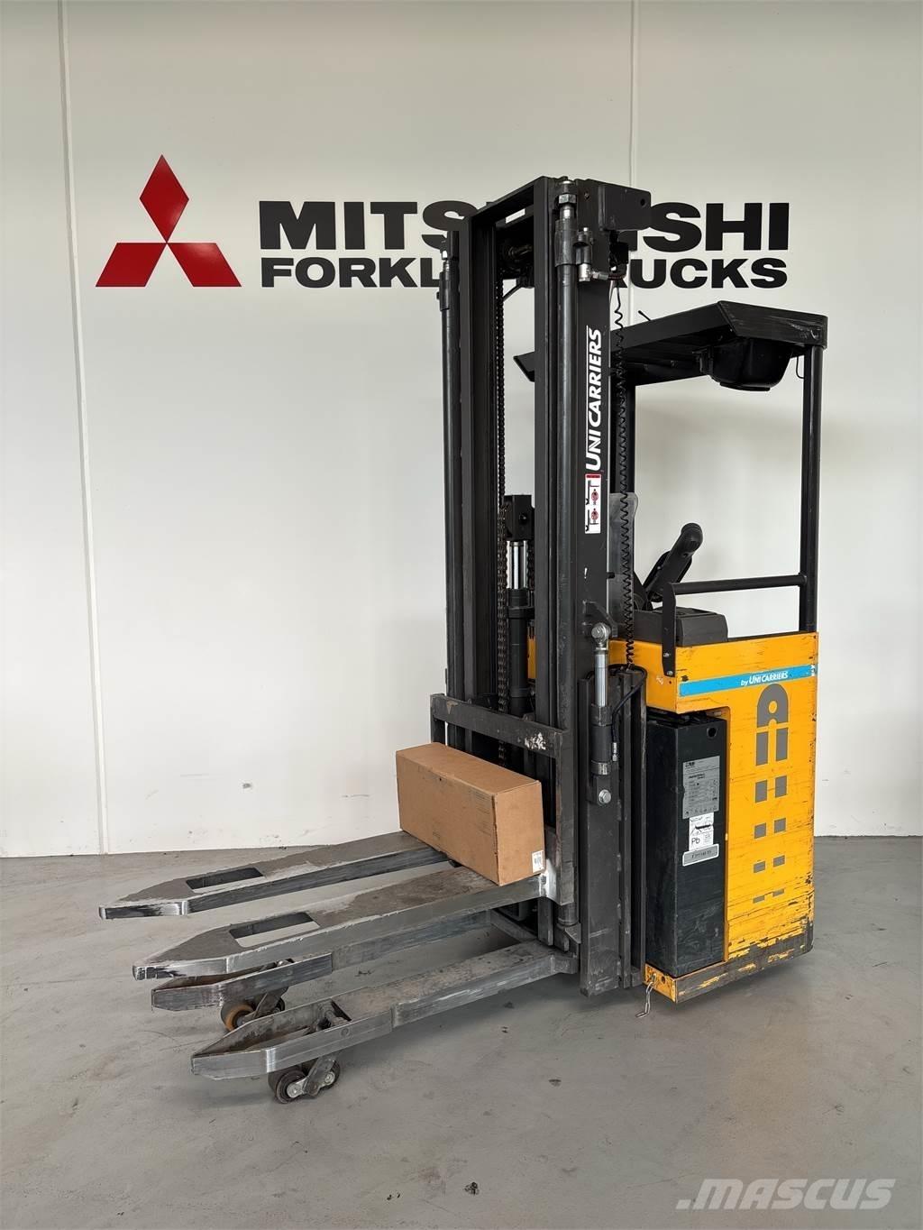 Atlet X160 Self Propelled Stackers