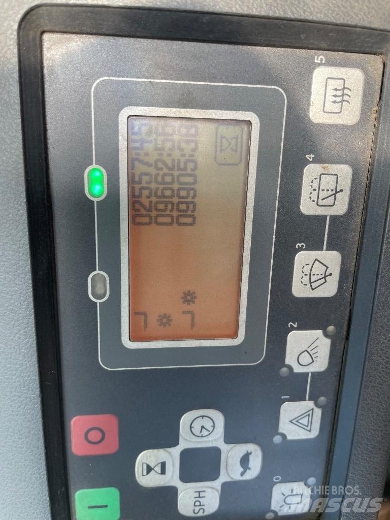 Toyota 8FBMT30 Electric Forklifts