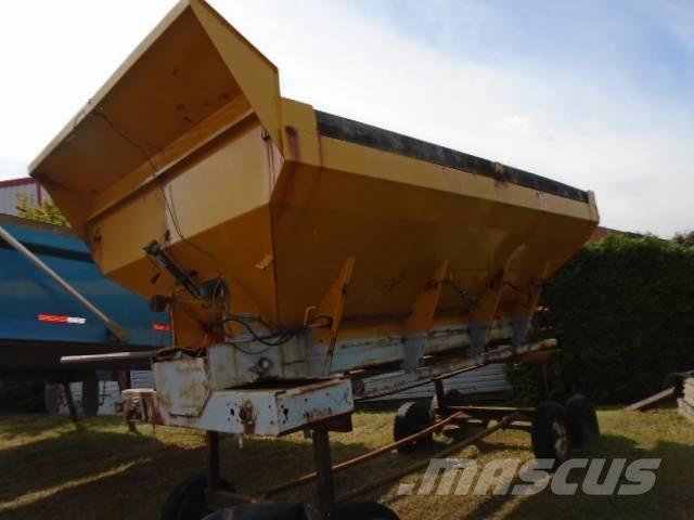  LAROCHELLE DC1202 Snow Blades And Plows
