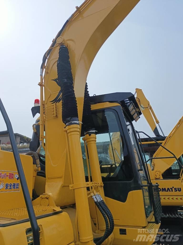 Komatsu PC130 Crawler Excavators