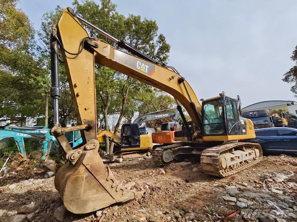 CAT 330 D Crawler Excavators