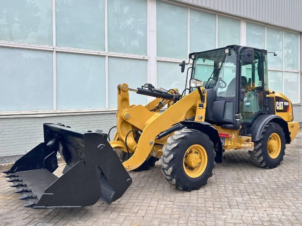 CAT 906 H    2016 Wheel Loaders