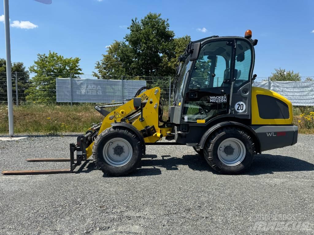 Wacker Neuson WL38 Wheel Loaders