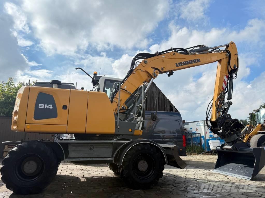 Liebherr A 914 Wheeled Excavators